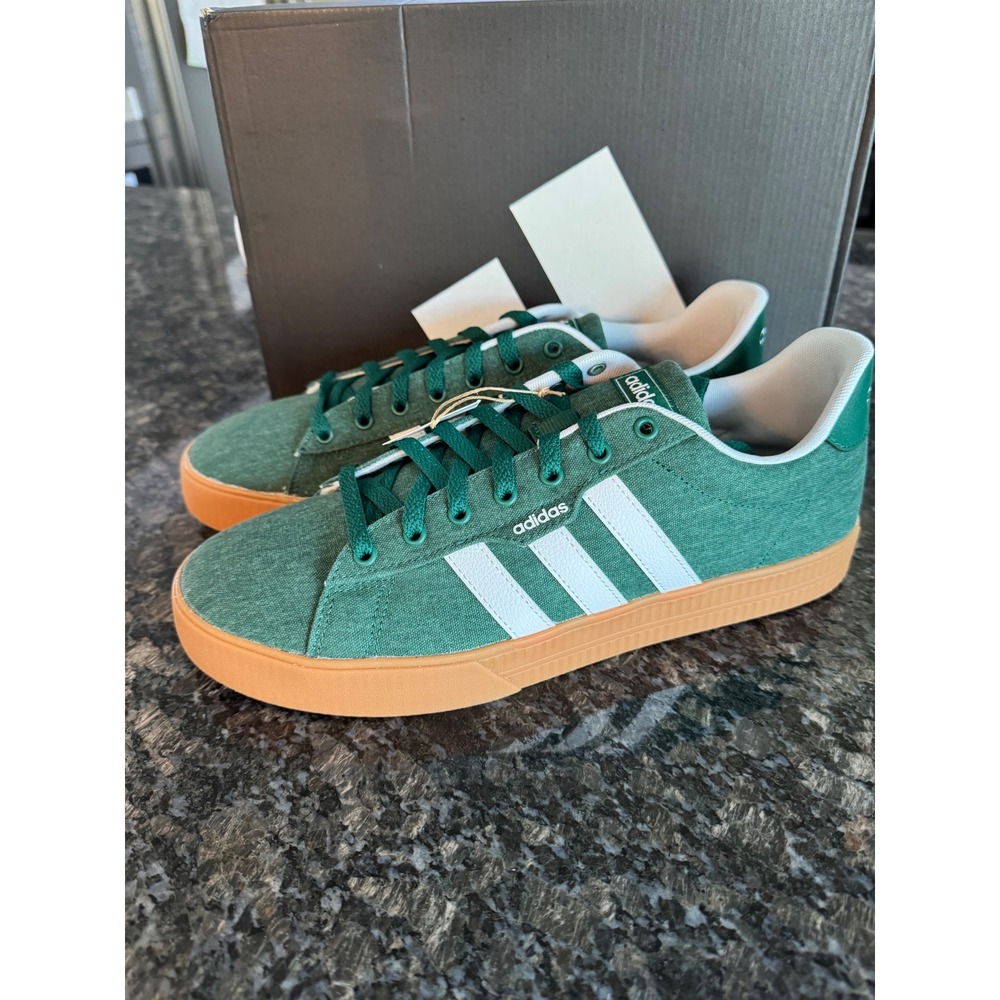 Adidas Daily 3.0 Mens Green White Canvas Gum Skate Sneakers FW7034 shoes 11.5‎